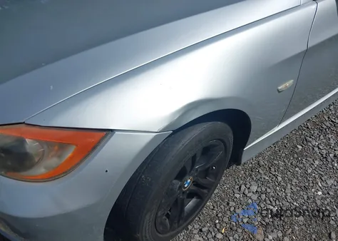 2008 BMW 328Xi из США, поврежденный, VIN WBAVC73528KP37985